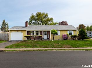 41 Saxon Rd, Wethersfield, CT 06109