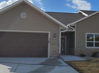 500 Louis Ln, Baraboo, WI 53913