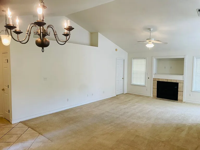 2031 Sunny Dale Dr — Photo 6