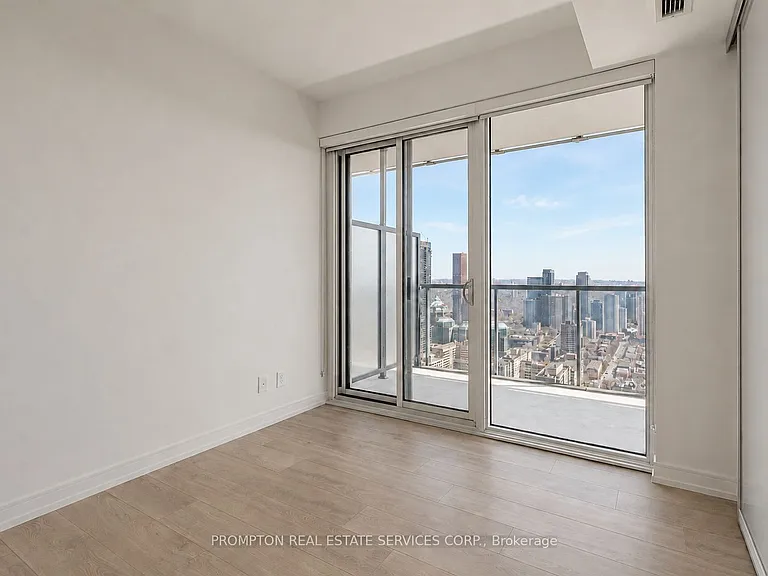 3 Gloucester St #4503 — Photo 17