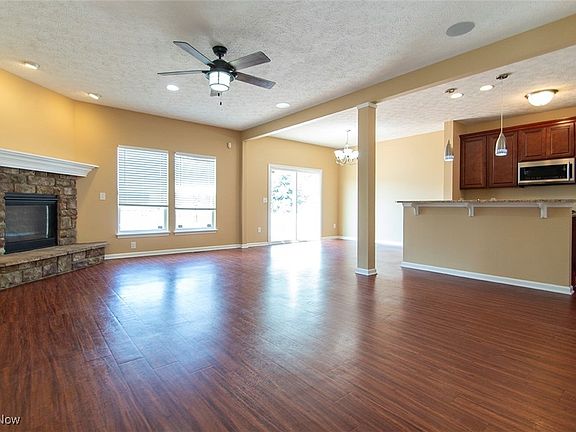 4th image of 735 Westpointe Dr