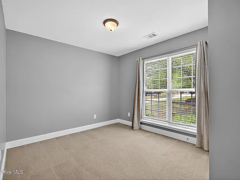 928 Arbor Springs Cir — Photo 4