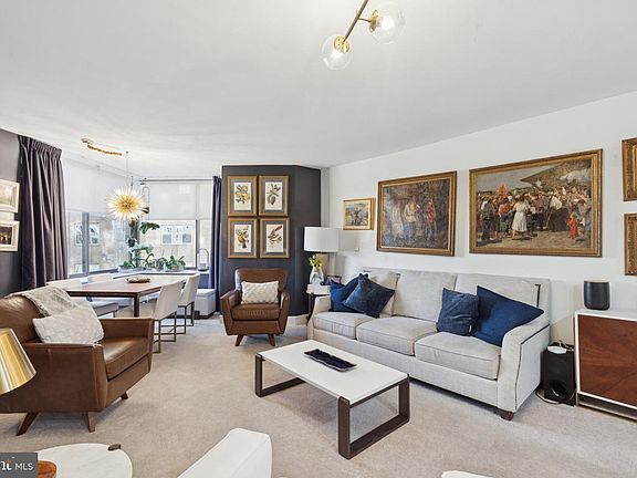 2nd image of 202 W Rittenhouse Sq #1409