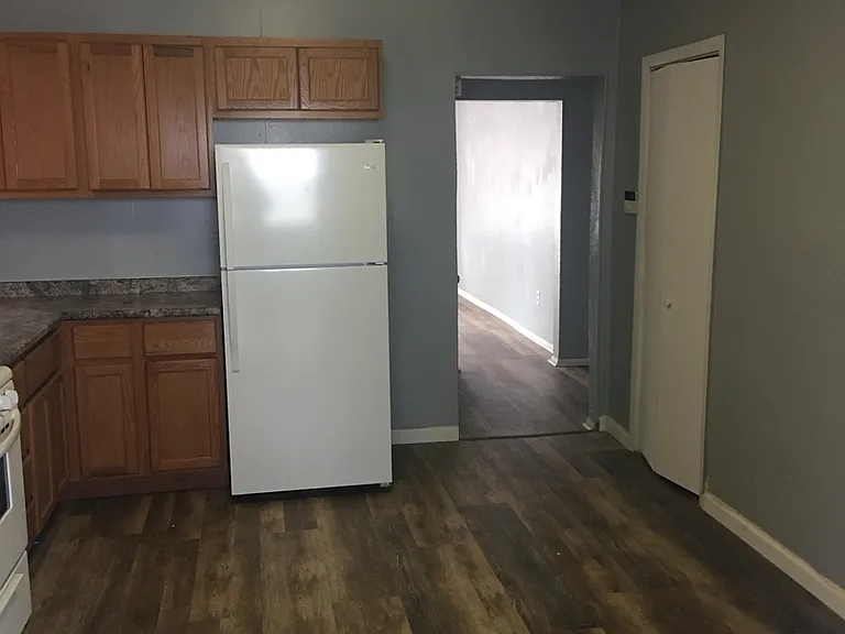 4217 Grand Blvd. — Photo 17