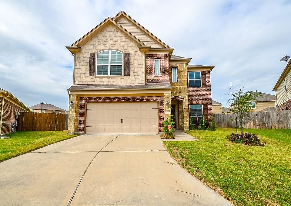 1st image of 14935 Vinegrove Falls Ct