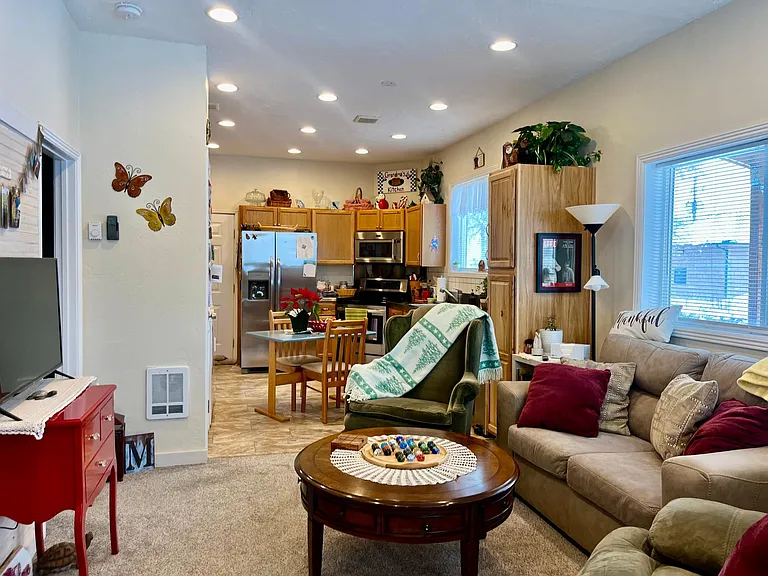 2869 E 664 N — Photo 10
