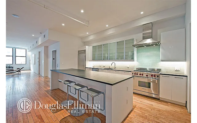 Rented by Douglas Elliman | media 26