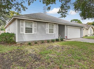 12119 Cancun Dr, Jacksonville, FL 32225