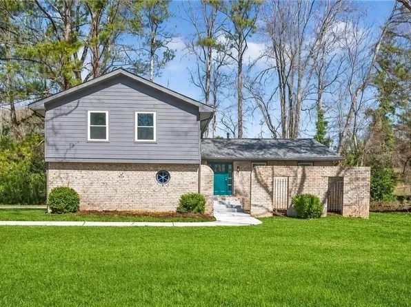 3940 Pinehurst Valley Dr, Decatur, GA 30034