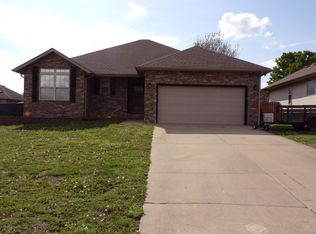 3209 N Laurel Ave, Springfield, MO 65803