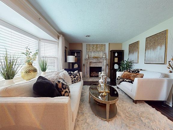 3rd image of 2818 Blairmont Dr