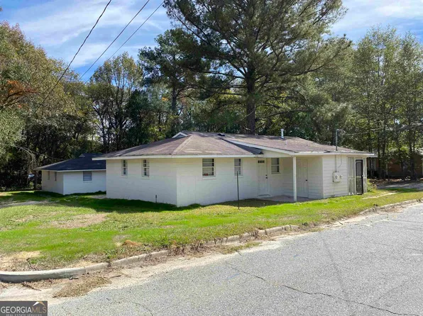 1341 Payton St, Macon, GA 31217