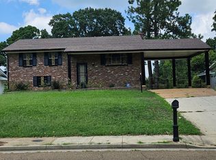 840 W Shelby Dr, Memphis, TN 38109