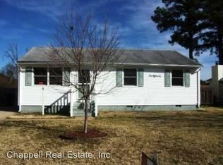 407 Pinoak Dr, Hopewell, VA 23860
