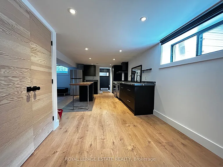 65 Maywood Park #LOWER — Photo 10