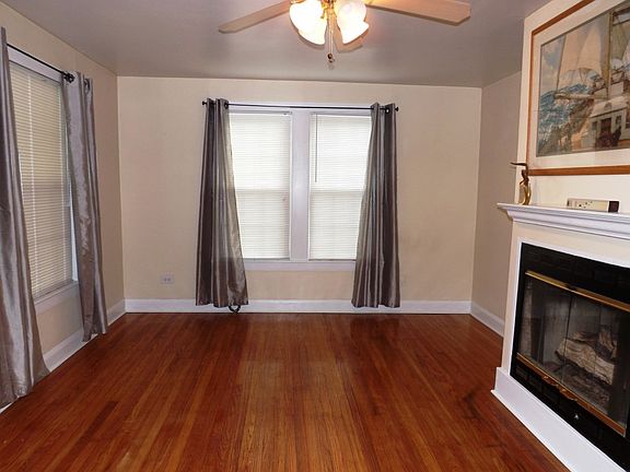 4th image of 2428 Neches Ave