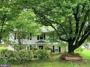 7941 Harwood Pl, Springfield, VA 22152