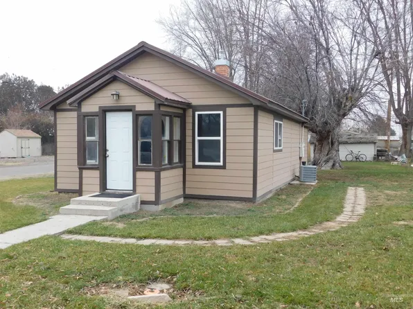 330 W Owyhee Ave, Homedale, ID 83628