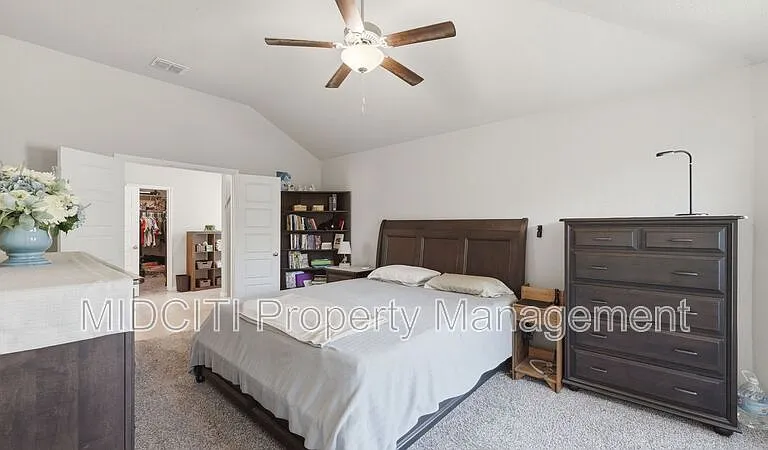 1116 River Wood — Photo 28