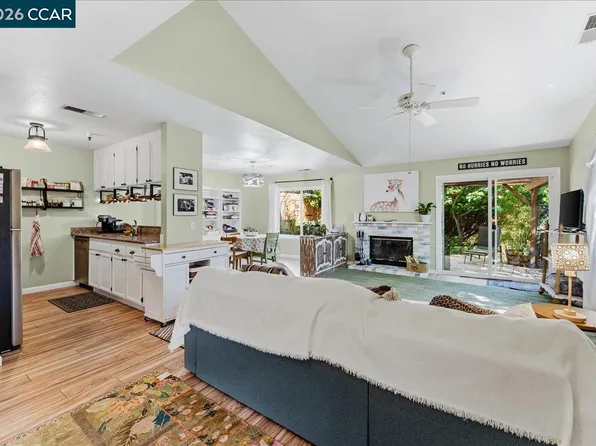1734 Casa Grande St, Benicia, CA 94510
