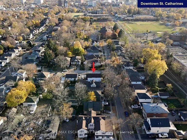 32 Rodman St #UPPER — Photo 10