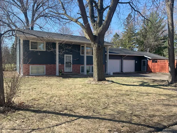 1384 Avalon Ave, Eagan, MN 55121