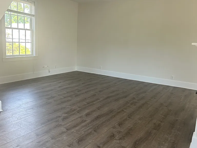 3 Lafayette St #3 — Photo 7