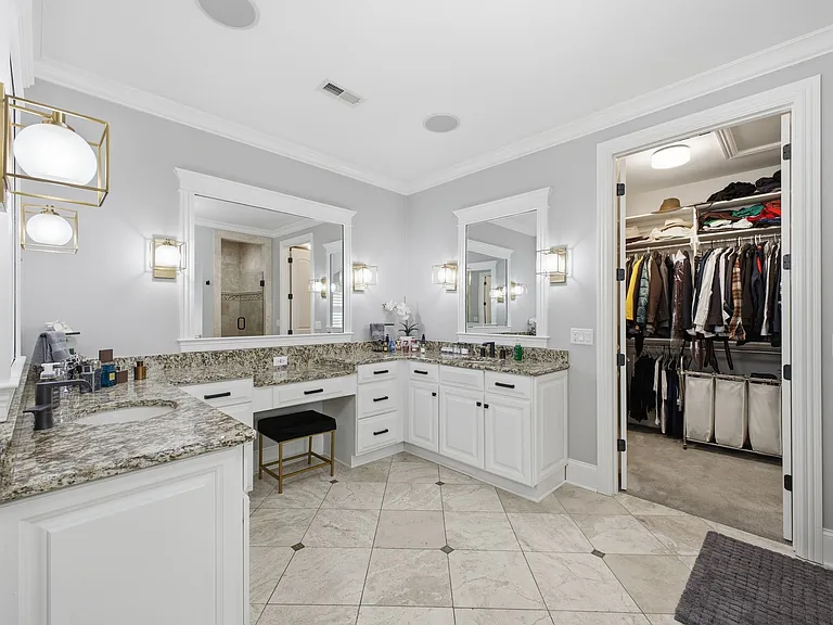 9617 Portofino Dr — Photo 16