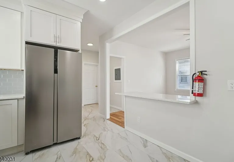 403 Abington Ave #2 — Photo 8