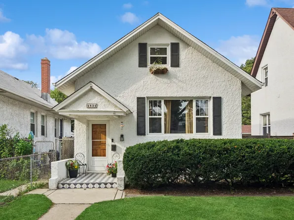 4834 W Cullom Ave, Chicago, IL 60641