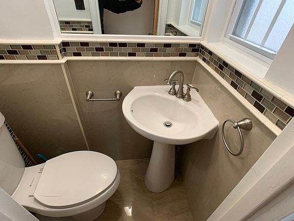 3rd image of 4375 Katonah Ave #2