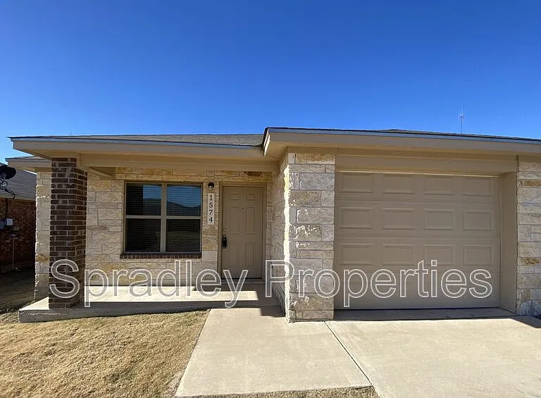 1574 Brady Way — Photo 2