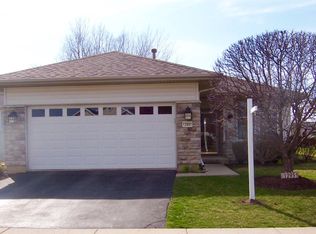 12951 Applewood Dr, Huntley, IL