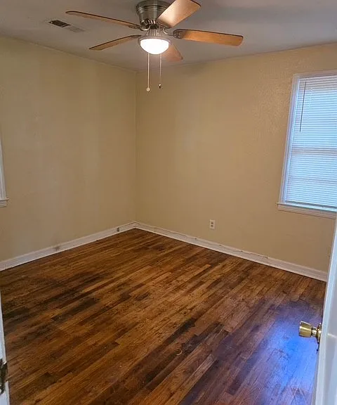 2443 S Lumpkin Rd — Photo 3