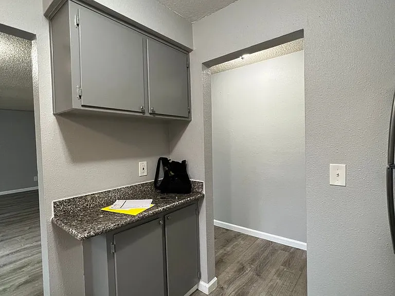 Briar Rose Apartments — Photo 45