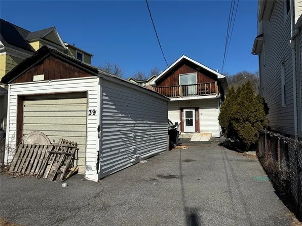 39 Randolph Street, Yonkers, NY 10705