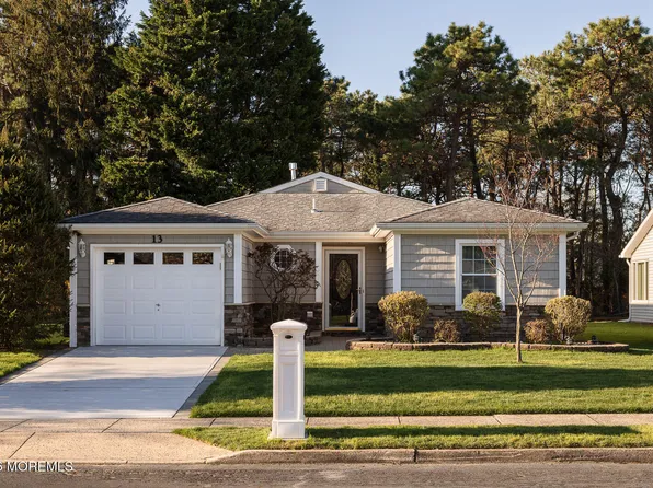13 Tennis Court, Brick, NJ 08723