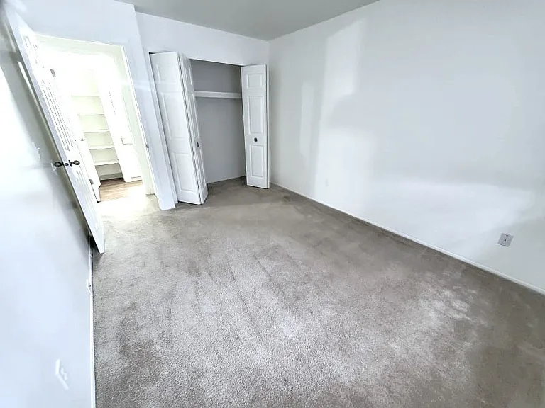 Woodland Place Apartments — Photo 28