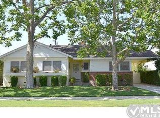 19619 Hamlin St, Reseda, CA 91335