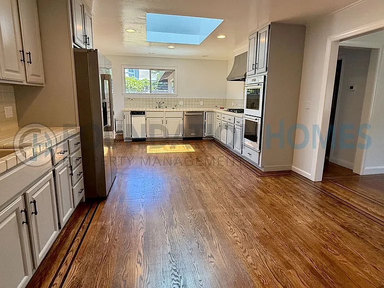 742 McClay Rd — Photo 7