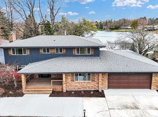 1910 Maynard Dr, Champaign, IL 61822