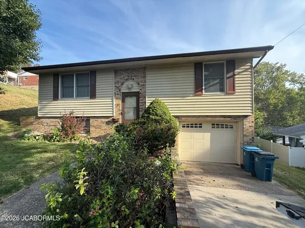 1912 Swifts Hwy, Jefferson City, MO 65109