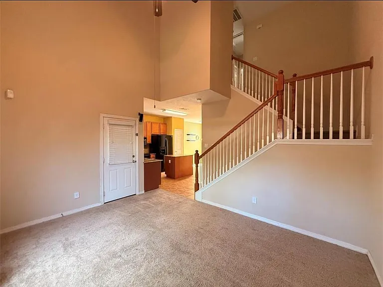 815 Sterling Creek Cir — Photo 7