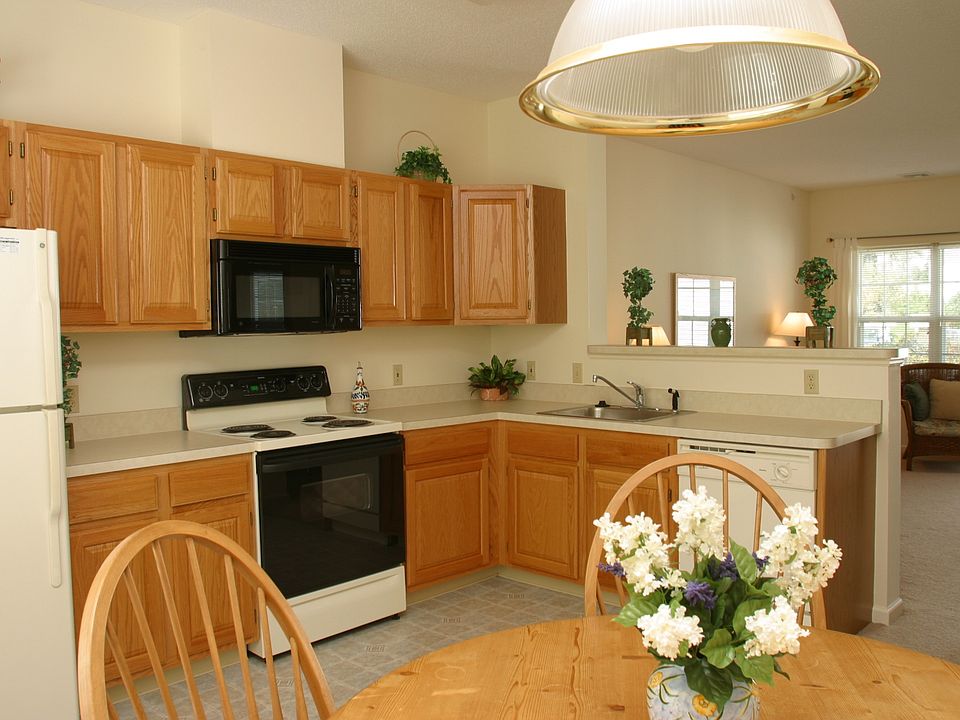 Spacious Kitchen