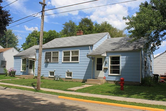 2nd image of 1713 Locust St