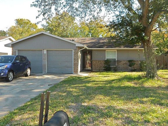 2nd image of 15835 Kenbriar Dr