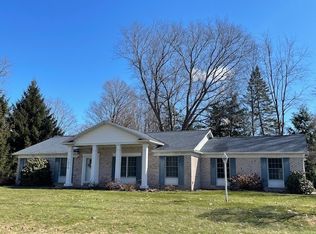 7275 Springside Dr, Fairview, PA 16415