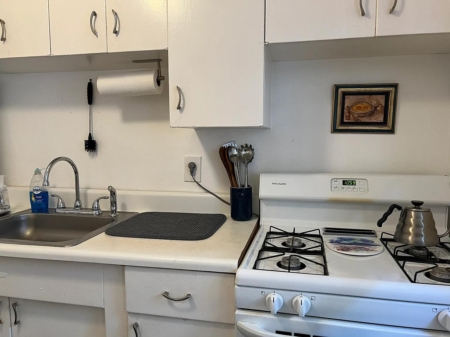 2 bed, 850 sqft, $1,695 — Photo 2