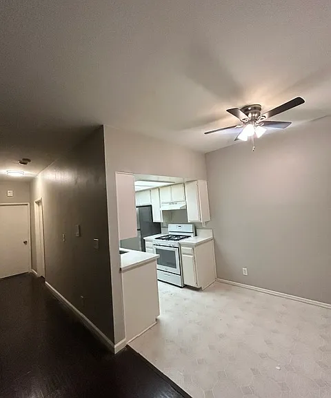 13740 Vanowen St #104 — Photo 6