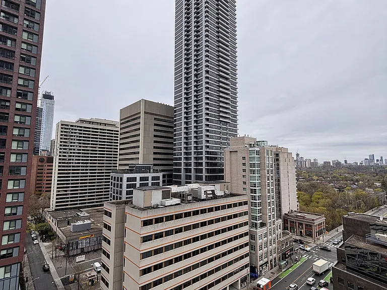 609 Sherbourne St #1102 — Photo 14